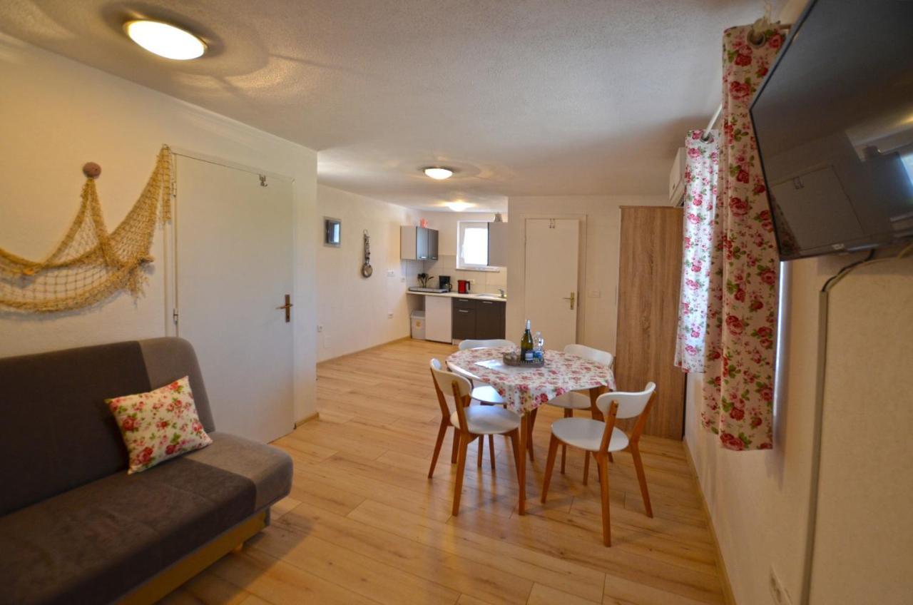 Bavica Apartments Rovinj Ngoại thất bức ảnh